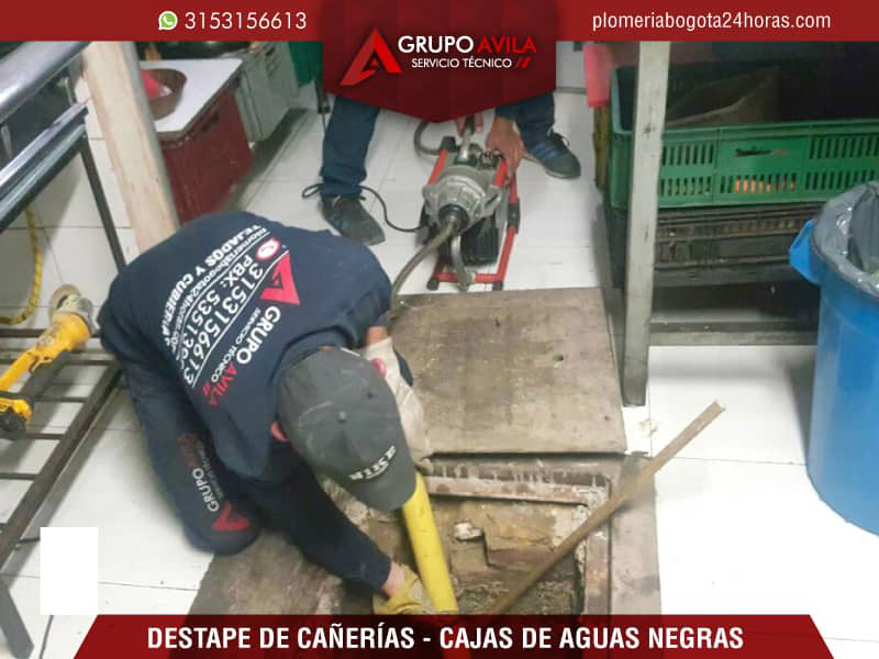 Sondeo de cañerías Sondeo de cañerías y cajas de inspección en Bogotá