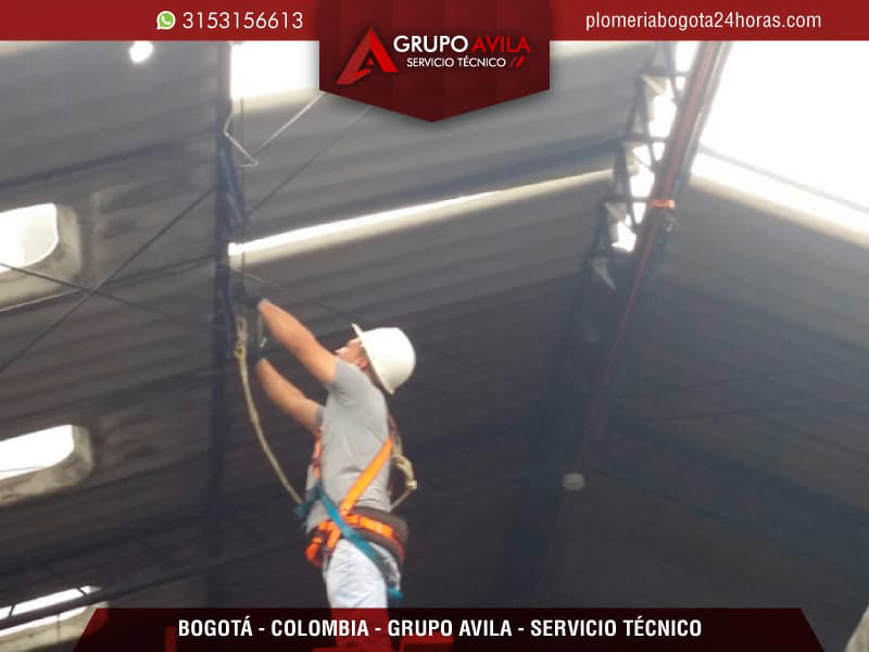 impermeabilización y ailsamineto de tejados  en la ciudad de Bogotá